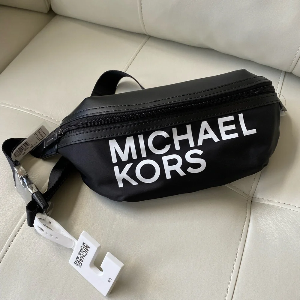 MICHAEL KORs sling bag / belt bag